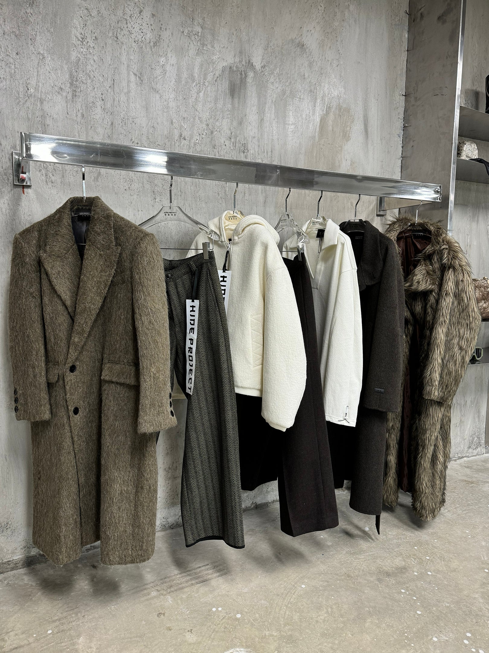 slider image slider_item_B7n8Tn